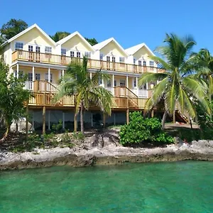 Bluff House & Marina Resort